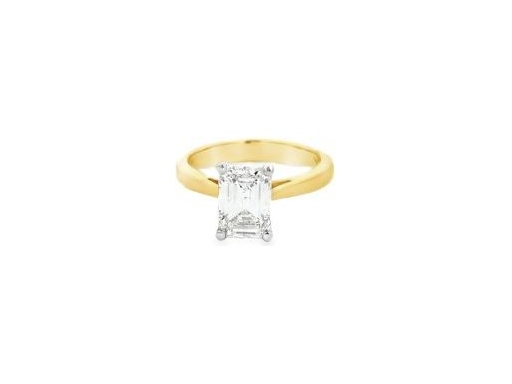 2 Carat Emerald Cut Natural Diamond Ring in 18K Yellow Gold